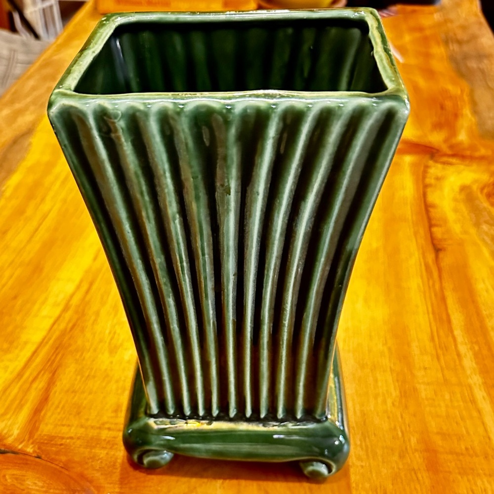 Vintage Ceramic Vase Art Decco in Green
